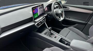 2025 SEAT TSI EVO FR Euro 6 5-door (Blue) - Image: 2