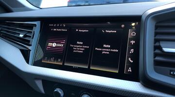 2025 Audi 1.0 TFSI 30 S line Sportback S Tronic Euro 6 5-door (Black) - Image: 7