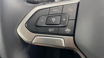 2025 Volkswagen TSI Match DSG Euro 6 5-door (Blue) - Image: 23