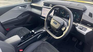 2026 Ford Standard Range 43kWh Premium Auto 5-door (Yellow) - Image: 7