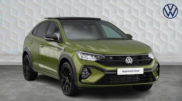 2024 Volkswagen TSI R-Line DSG Euro 6 5-door (Green) - Image: 1