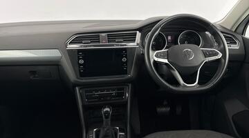 2020 Volkswagen TSI Life DSG Euro 6 5-door (White) - Image: 8