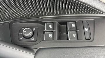 2025 Volkswagen ETSI MHEV Elegance DSG Euro 6 5-door (Green) - Image: 19