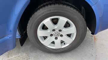 2013 Volkswagen 2.0 TDI Beach FWD 4-door (Blue) - Image: 5