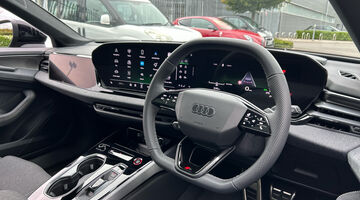 2025 Audi 2.0 TDI Launch Edition Plus S Tronic quattro Euro 6 5-door (Black) - Image: 6