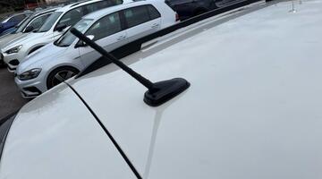 2025 Volkswagen 1.0 TSI Life DSG Euro 6 5-door (Grey) - Image: 12