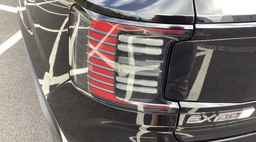 2025 Volvo Twin Performance 69kWh Plus Auto 5-door (Black) - Image: 17