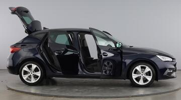 2022 SEAT TSI EVO FR Euro 6 5-door (Blue) - Image: 10