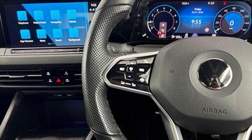 2022 Volkswagen ETSI MHEV R-Line DSG Euro 6 5-door (Grey) - Image: 24