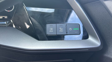 2025 Audi TFSI Carbon Vorsprung S Tronic quattro Euro 6 4-door (White) - Image: 23