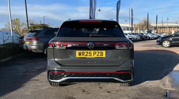 2025 Volkswagen ETSI MHEV R-Line DSG Euro 6 5-door (Grey) - Image: 9