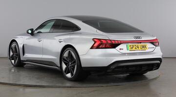 2024 Audi 93.4kWh Carbon Black Auto quattro 4-door (Silver) - Image: 3