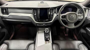 2024 Volvo 2.0h T8 18.8kWh Ultra Black Edition Auto Euro 6 5-door (Black) - Image: 10