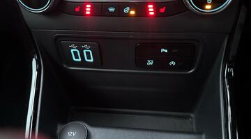 2022 Ford 1.0T EcoBoost Titanium Euro 6 5-door (White) - Image: 25