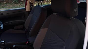 2023 Volkswagen 1.0 TSI Life Euro 6 5-door (Red) - Image: 14