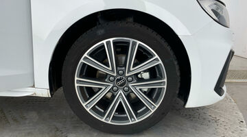 2025 Audi TFSI 35 S line Sportback S Tronic Euro 6 5-door (White) - Image: 5