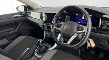 2022 Volkswagen 1.0 TSI Life Euro 6 5-door (Black) - Image: 6