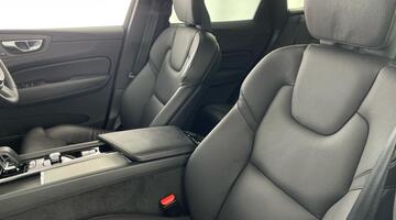 2024 Volvo 2.0 B5 MHEV Plus Auto Euro 6 5-door (Black) - Image: 38