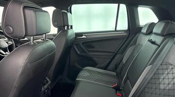 2023 Volkswagen TSI R-Line DSG Euro 6 5-door (Blue) - Image: 31