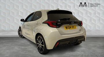 2024 Toyota VVT-h GR SPORT E-CVT Euro 6 5-door (Grey) - Image: 3