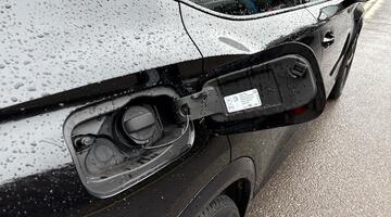 2025 CUPRA 2.0 TSI VZDSG 4-doorive Euro 6 5dr (Black) - Image: 23