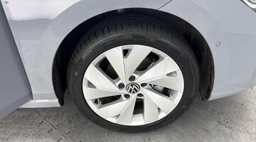 2025 Volkswagen ETSI MHEV Match DSG Euro 6 5-door (Grey) - Image: 5