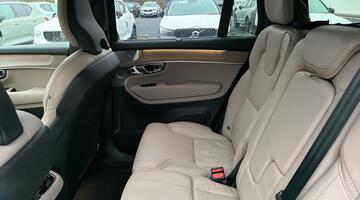 2025 Volvo 2.0 T8 18.8kWh Ultra Dark Auto 4WD Euro 6 5-door (Red) - Image: 37