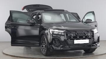 2025 Audi 4.0 TFSI V8 Black Edition Tiptronic quattro Euro 6 5-door (Black) - Image: 9