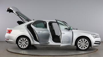 2023 Škoda 2.0 TDI SE L DSG Euro 6 5-door (Silver) - Image: 11