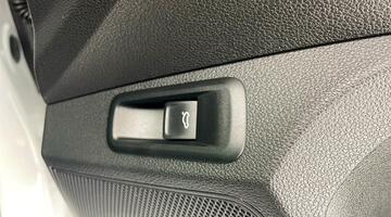 2025 Škoda 1.0 TSI Monte Carlo Edition DSG Euro 6 5-door (White) - Image: 25