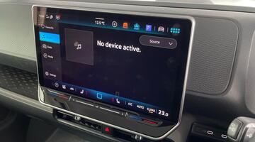 2025 Volkswagen Pro 79kWh Commerce Plus Auto 5-door (Blue) - Image: 15