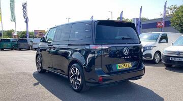 2025 Volkswagen Pro 79kWh Style Auto 5-door (SWB, 5Seat) (Black) - Image: 3