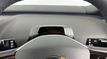 2025 Volvo Single Motor Extended Range 69kWh Plus Auto 5-door (Black) - Image: 11