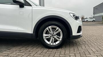 2023 Audi TFSI CoD 35 Technik S Tronic Euro 6 5-door (White) - Image: 5