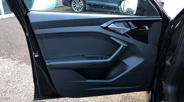 2025 Audi TFSI 35 S line Sportback S Tronic Euro 6 5-door (Black) - Image: 16