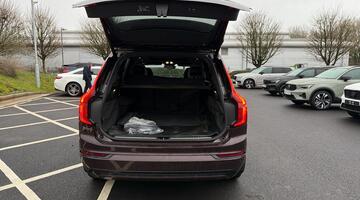 2025 Volvo 2.0 T8 18.8kWh Ultra Dark Auto 4WD Euro 6 5-door (Red) - Image: 14