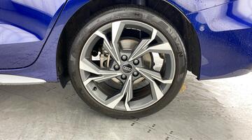 2025 Audi TFSI 35 S line S Tronic Euro 6 4-door (Blue) - Image: 32