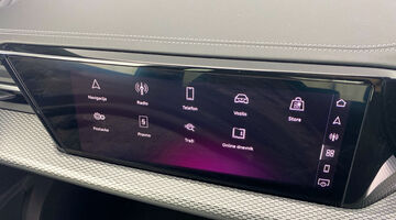 2025 Audi 2.0 TDI Launch Edition Sportback S Tronic quattro Euro 6 5-door (Green) - Image: 26