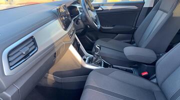 2023 Volkswagen 1.0 TSI Life Euro 6 5-door (Grey) - Image: 17