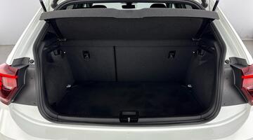 2025 Volkswagen 1.0 TSI R-Line DSG Euro 6 5-door (White) - Image: 29