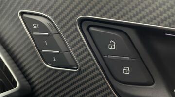 2025 Audi 4.0 TFSI V8 Vorsprung Tiptronic quattro Euro 6 5-door (Blue) - Image: 24