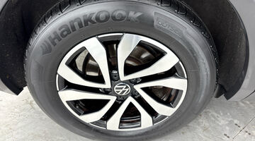 2022 Volkswagen TSI Active DSG Euro 6 5-door (Grey) - Image: 27