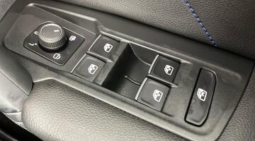 2022 Volkswagen 2.0 TSI R DSG 4Motion Euro 6 5-door (White) - Image: 19