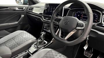 2025 Volkswagen 2.0 TDI R-Line DSG Euro 6 5-door (Blue) - Image: 6