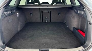 2025 Volkswagen TSI eHybrid 19.7kWh R-Line DSG Euro 6 5-door (Silver) - Image: 27