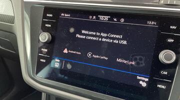 2022 Volkswagen 2.0 TSI R DSG 4Motion Euro 6 5-door (White) - Image: 30