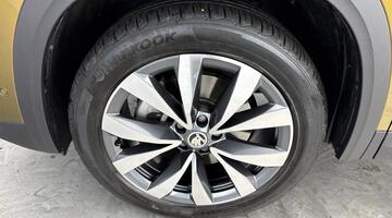 2025 Škoda 2.0 TDI SE L DSG 4WD Euro 6 5-door (7 Seat) (Gold) - Image: 42