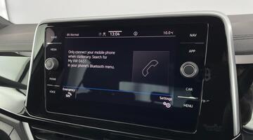 2022 Volkswagen TSI R-Line DSG Euro 6 5-door (White) - Image: 14