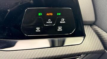 2024 Volkswagen ETSI MHEV R-Line DSG Euro 6 5-door (White) - Image: 14