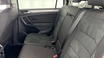 2022 Volkswagen TSI Elegance DSG Euro 6 5-door (Silver) - Image: 35